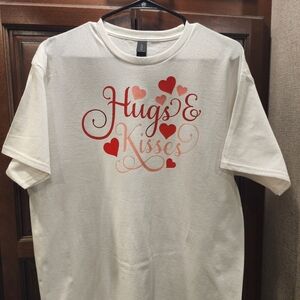 Large Gildan Light Cotton White T-Shirt XOXO